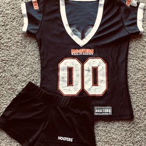 Limited Edition Hooters Uniform (costume)